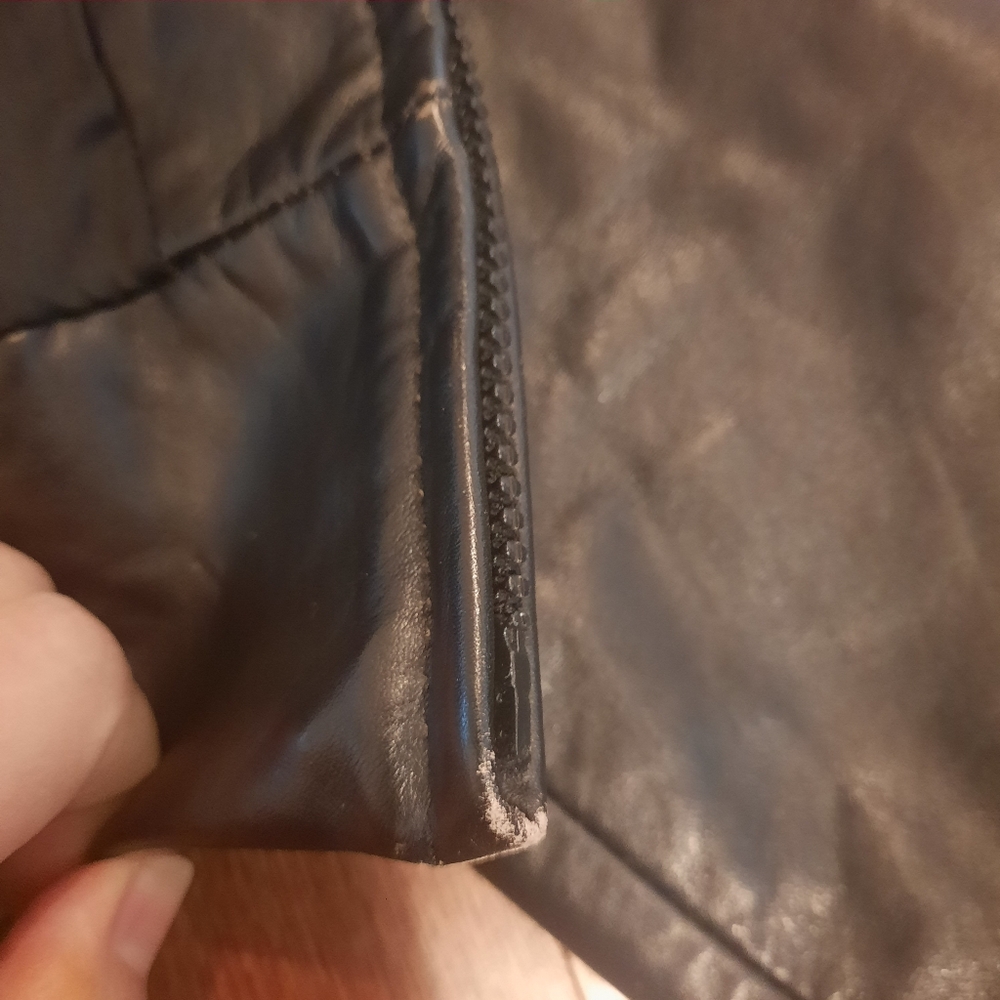 Men's Black Leather Jacket - Picture 15 of 16